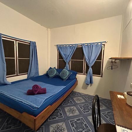 Lungkluay Homestay Ko Kut Екстер'єр фото