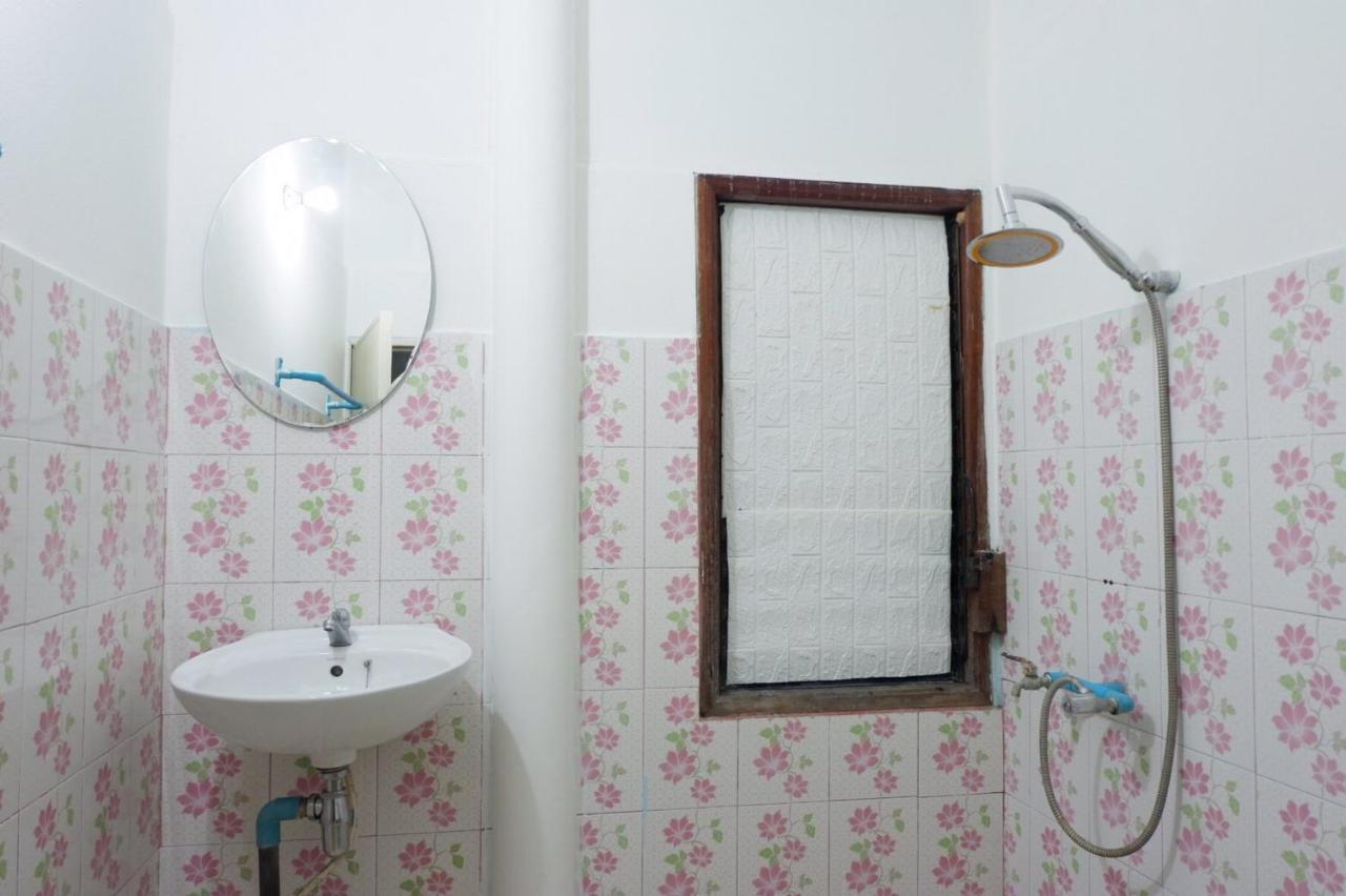 Lungkluay Homestay Ko Kut Екстер'єр фото