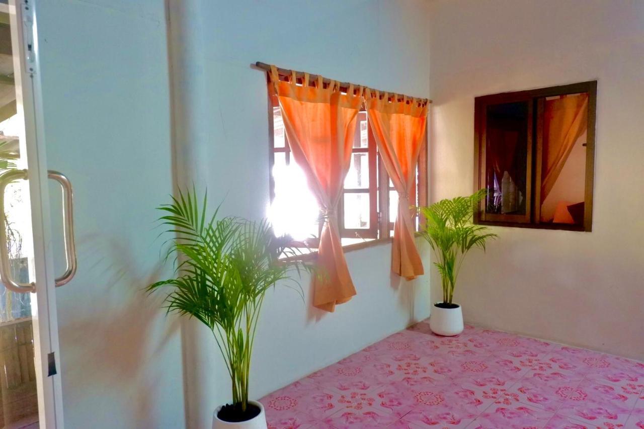 Lungkluay Homestay Ko Kut Екстер'єр фото