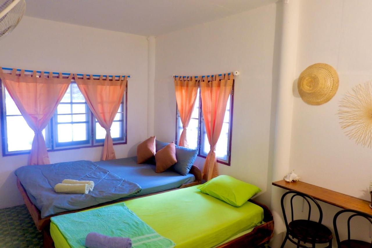 Lungkluay Homestay Ko Kut Екстер'єр фото
