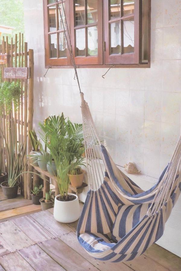 Lungkluay Homestay Ko Kut Екстер'єр фото