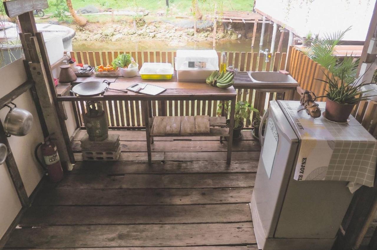 Lungkluay Homestay Ko Kut Екстер'єр фото