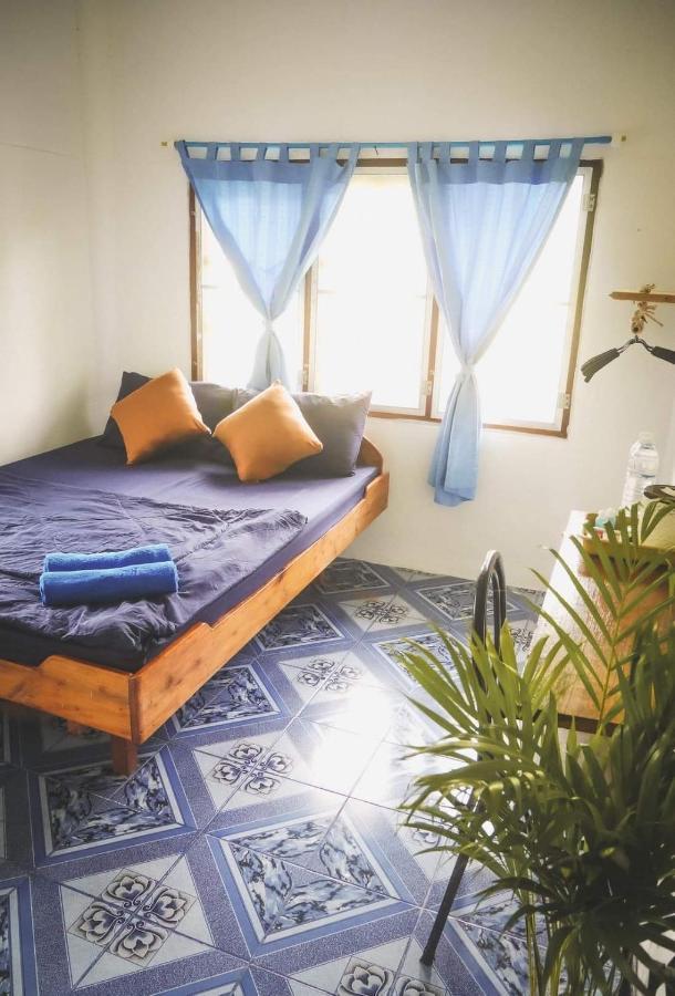 Lungkluay Homestay Ko Kut Екстер'єр фото