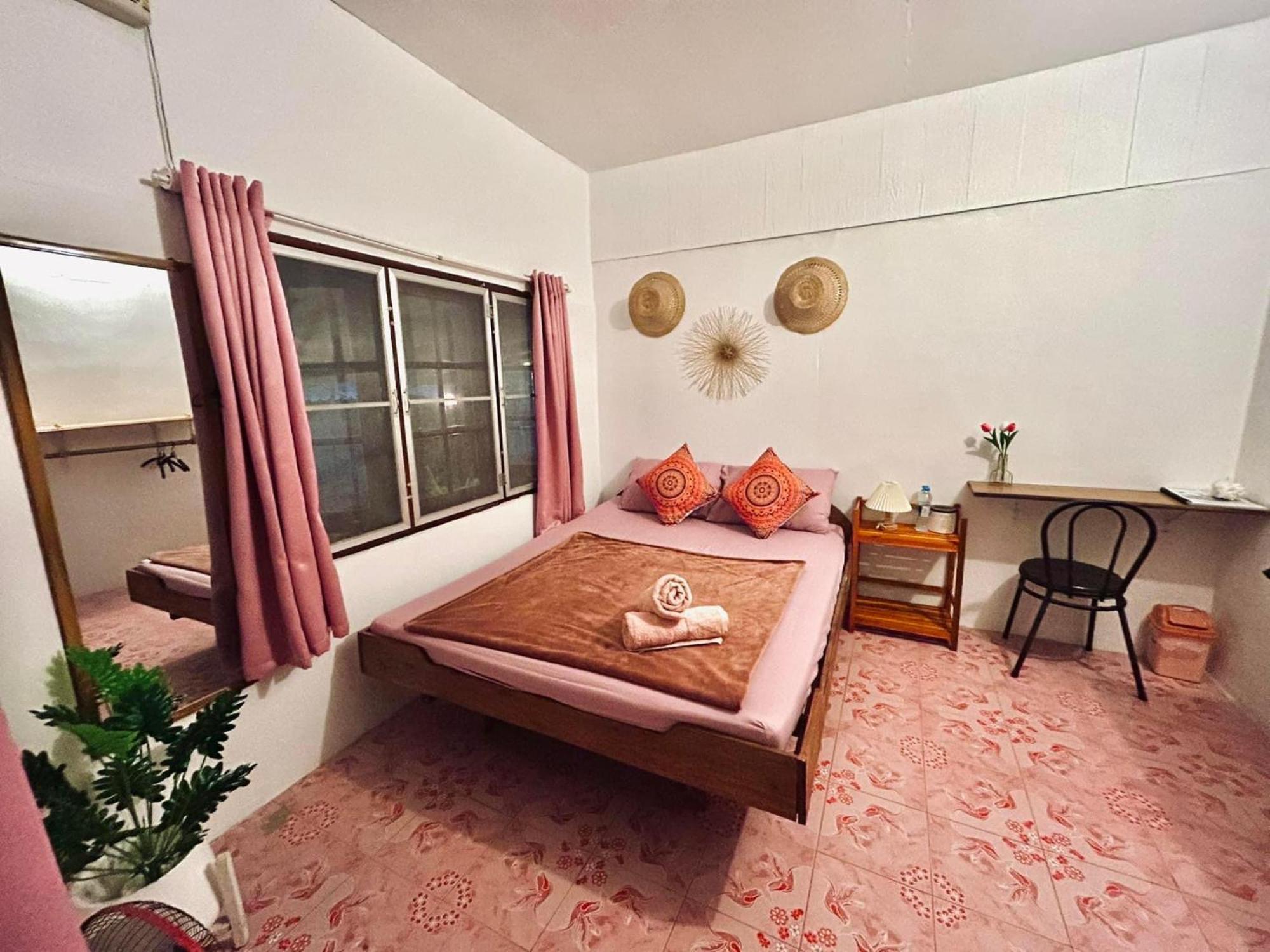 Lungkluay Homestay Ko Kut Екстер'єр фото