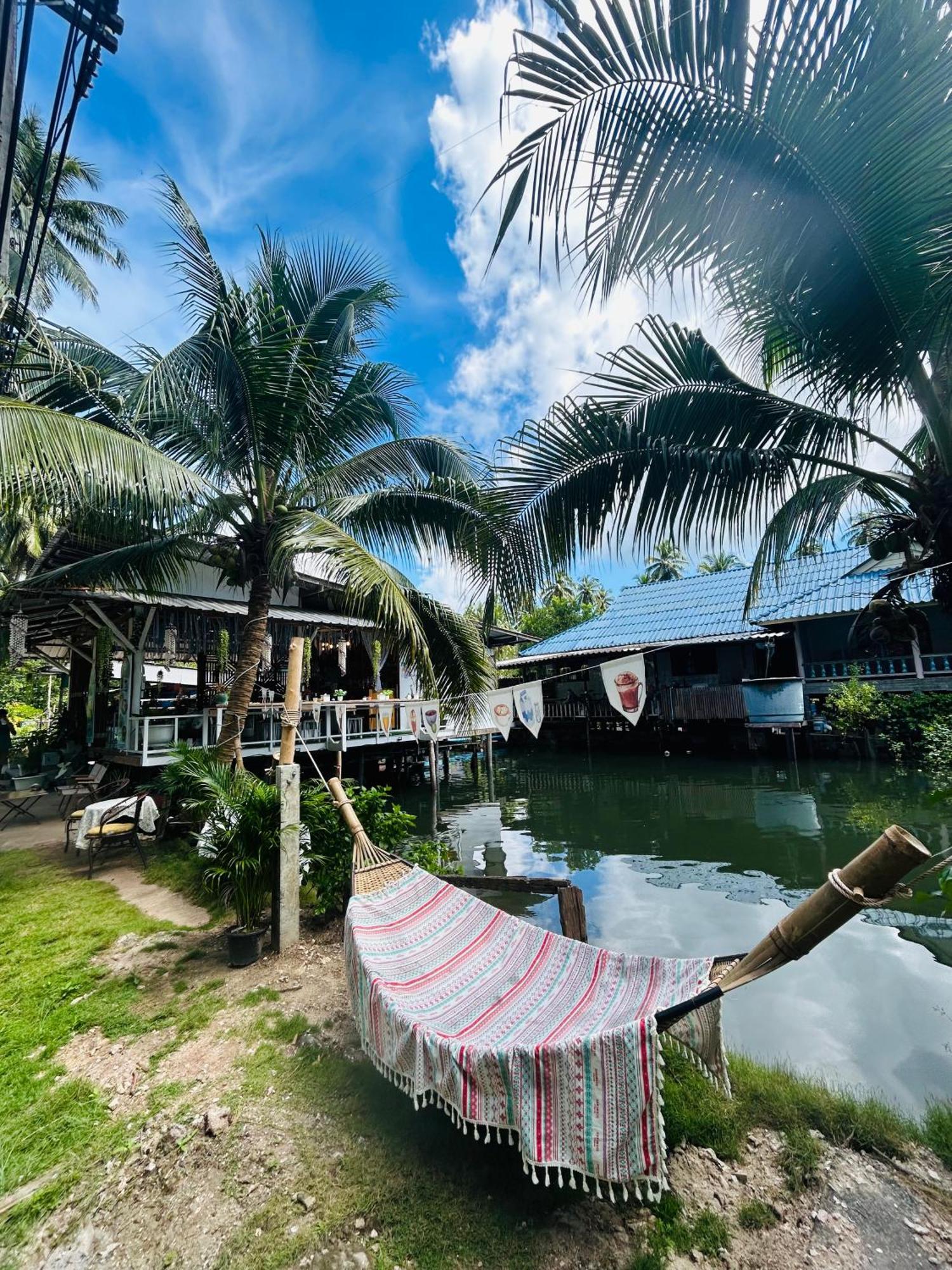 Lungkluay Homestay Ko Kut Екстер'єр фото